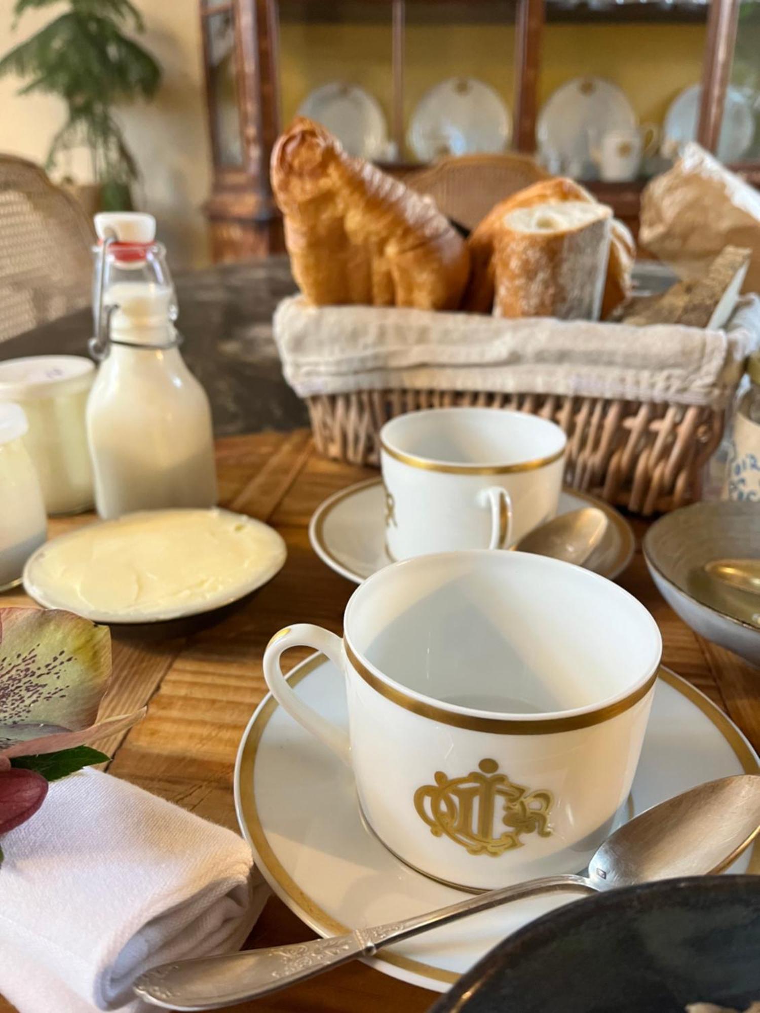 Hotel Domaine Du Tertre Ychot Dol-de-Bretagne Esterno foto